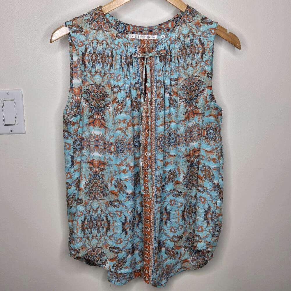 VIOLET + CLAIRE Sleeveless Patterned Blue & Orange Pleated Vneck w/ Ties Size M